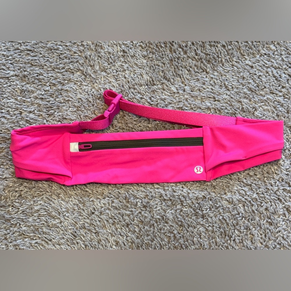 Lululemon Fast and Free Running Belt
